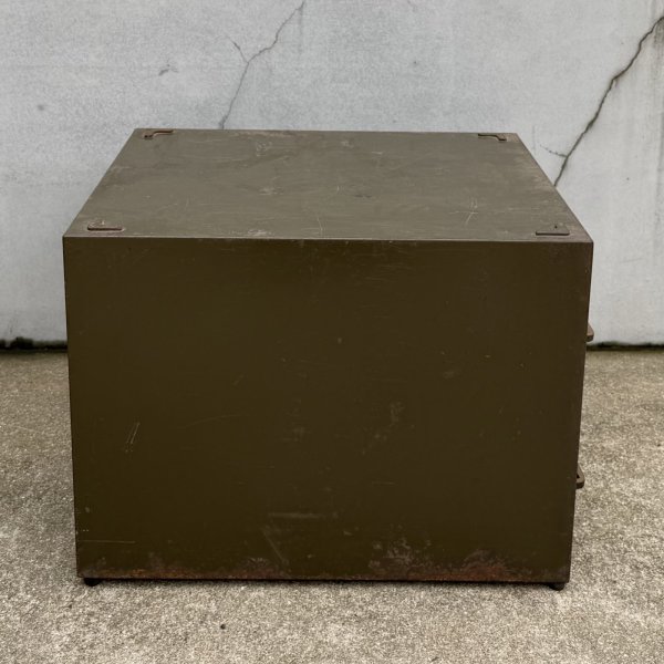 画像3: VINTAGE ANTIQUE CABINET ヴィンテージ アンティーク メタルキャビネット ファイルキャビネット 棚 / インダストリアル 収納 ガレージ パーツ 工具入れ 鉄 店舗什器 工業用 (3)