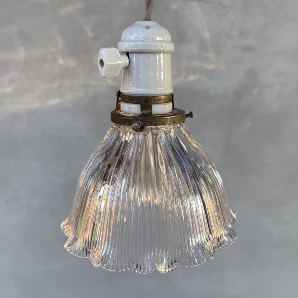 画像2: VINTAGE ANTIQUE LAMP ヴィンテージ アンティーク 吊り下げライト 天井照明 / ライト ペンダントライト ポーセリン ガラスシェード E26 店舗什器 アメリカ (4) (2)