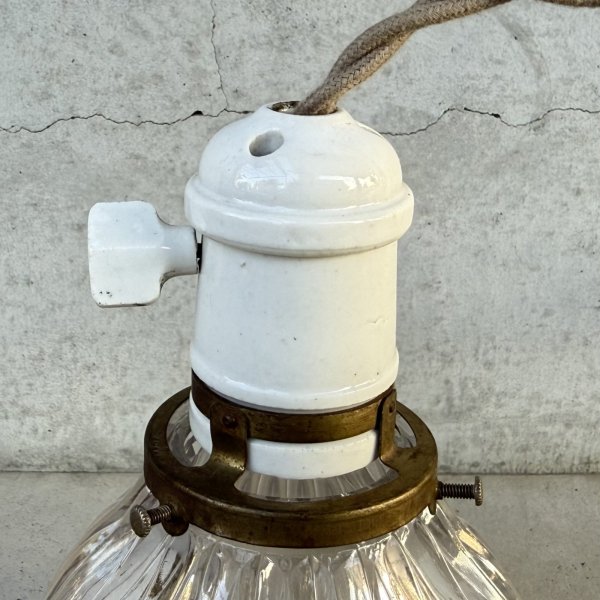 画像7: VINTAGE ANTIQUE LAMP ヴィンテージ アンティーク 吊り下げライト 天井照明 / ライト ペンダントライト ポーセリン ガラスシェード E26 店舗什器 アメリカ (4) (7)