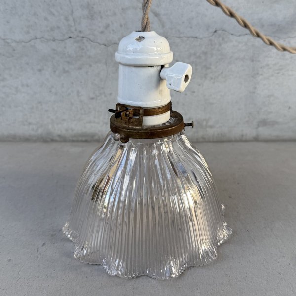 画像3: VINTAGE ANTIQUE LAMP ヴィンテージ アンティーク 吊り下げライト 天井照明 / ライト ペンダントライト ポーセリン ガラスシェード E26 店舗什器 アメリカ (4) (3)