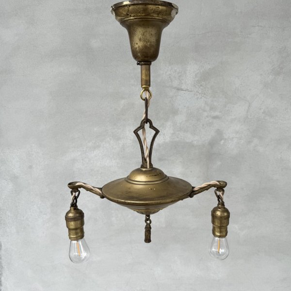 画像2: VINTAGE ANTIQUE LIGHT ヴィンテージ アンティーク シャンデリア 吊り下げライト  照明 / 2灯 ライト ペンダントランプ HUBBELL 天井照明 店舗什器 E26 アメリカ USA (4) (2)