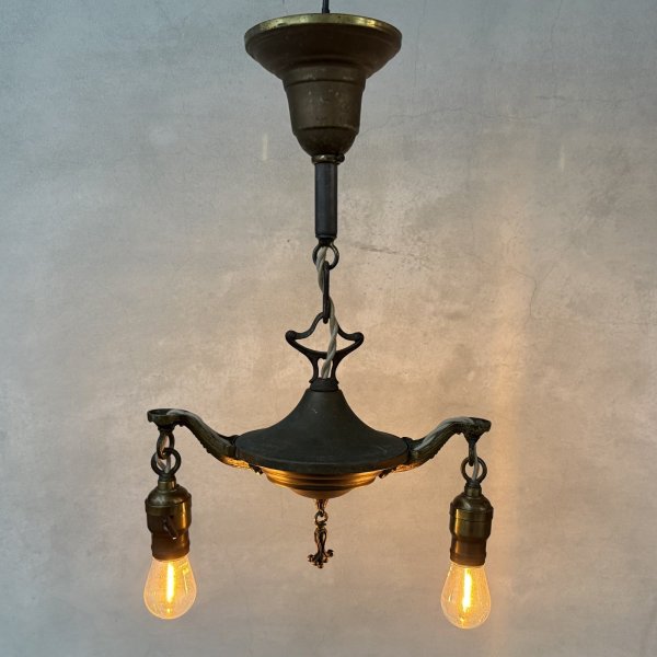 画像9: VINTAGE ANTIQUE LIGHT ヴィンテージ アンティーク シャンデリア 吊り下げライト  照明 / 2灯 ライト ペンダントランプ 天井照明 店舗什器 E26 アメリカ USA (5) (9)