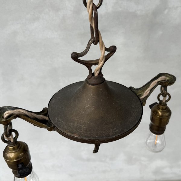 画像3: VINTAGE ANTIQUE LIGHT ヴィンテージ アンティーク シャンデリア 吊り下げライト  照明 / 2灯 ライト ペンダントランプ 天井照明 店舗什器 E26 アメリカ USA (5) (3)
