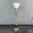 画像2: VINTAGE ANTIQUE DESKLAMP ヴィンテージ アンティーク フロアランプ デスクランプ スタンドライト テーブルランプ 卓上ライト 照明  / ミルクガラス コレクタブル E26 店舗什器 アメリカ (2)