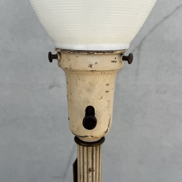 画像6: VINTAGE ANTIQUE DESKLAMP ヴィンテージ アンティーク フロアランプ デスクランプ スタンドライト テーブルランプ 卓上ライト 照明  / ミルクガラス コレクタブル E26 店舗什器 アメリカ (6)