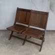 画像1: VINTAGE ANTIQUE CHAIR ヴィンテージ アンティーク 椅子 2シーター 2連 / ホールディングチェア 折り畳み椅子 ウッド 木製 家具 店舗什器 アメリカ (1)