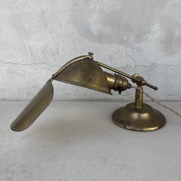 画像5: VINTAGE ANTIQUE DESKLAMP LYHNE リーン ヴィンテージ アンティーク デスクランプ スタンドライト 卓上ライト テーブルランプ 照明 / コレクタブル 作業用ランプ 真鍮 E26 店舗什器 アメリカ (5)