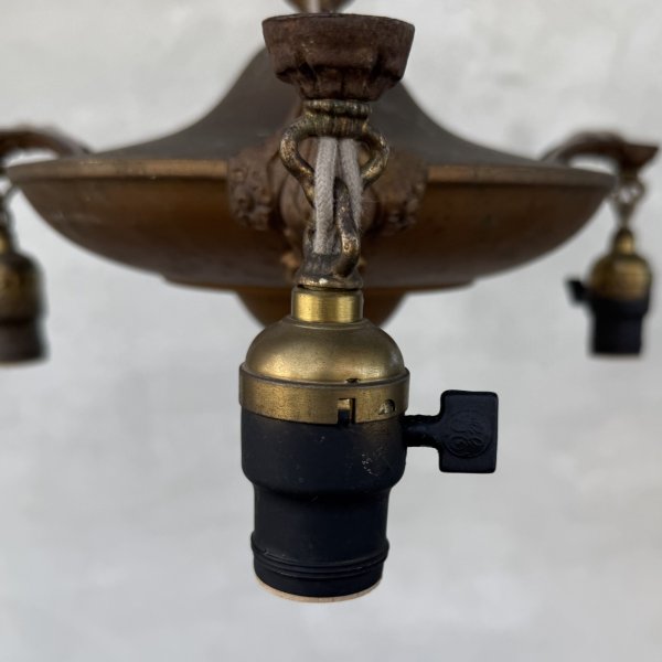 画像6: VINTAGE ANTIQUE LIGHT ヴィンテージ アンティーク シャンデリア パンライト 吊り下げライト  天井照明 / 3灯 ライト ペンダントランプ GE 真鍮 店舗什器 E26 アメリカ USA (6)