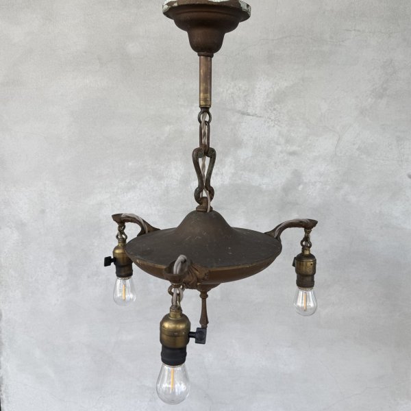 画像1: VINTAGE ANTIQUE LIGHT ヴィンテージ アンティーク シャンデリア パンライト 吊り下げライト  天井照明 / 3灯 ライト ペンダントランプ GE 真鍮 店舗什器 E26 アメリカ USA (1)