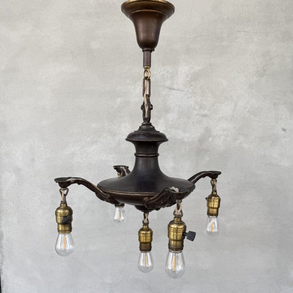 画像1: VINTAGE ANTIQUE LIGHT ヴィンテージ アンティーク シャンデリア パンライト 吊り下げライト  天井照明 / 5灯 ライト ペンダントランプ 真鍮 HUBBELL 店舗什器 E26 アメリカ USA (2) (1)