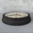 画像4: VINTAGE ANTIQUE GENERAL ELECTRIC WALL CLOCK GE ヴィンテージ アンティーク ウォールクロック ゼネラルエレクトリック 壁掛け時計 / スクールクロック 圧縮ボード 焦げ茶 丸型 店舗什器 アメリカ (2) (4)