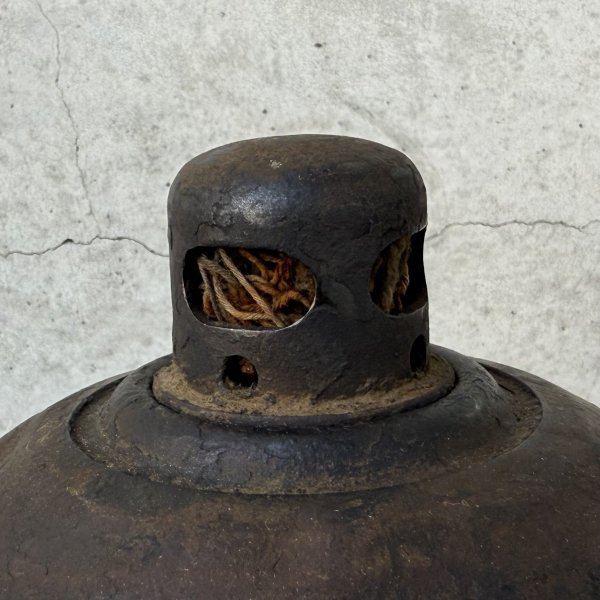 画像8: VINTAGE ANTIQUE TOLEDO HIGHWAY TORCH ヴィンテージ アンティーク トレド ハイウェイトーチ トーチランプ 発炎筒 / オブジェ ディスプレイ インダストリアル ガレージ 鉄 アメリカ (8)
