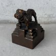 画像1: VINTAGE ANTIQUE BULLDOG FIGURE ヴィンテージ アンティーク ブルドッグ オブジェ 置物 / コレクタブル ディスプレイ ペーパーウェイト ジャパンカラー 犬 動物 鋳物 アメリカ  (1)
