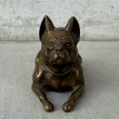 画像2: VINTAGE ANTIQUE FRENCH BULLDOG FIGURE JENNINGS BROTHERS WASHINGTON D.C. THE CAPITOL ヴィンテージ アンティーク フレンチブルドッグ オブジェ 置物 ジェニングス ブラザーズ / コレクタブル ディスプレイ ペーパーウェイト ワシントン州議会議事堂 犬 動物 鋳物 アメリカ  (2)