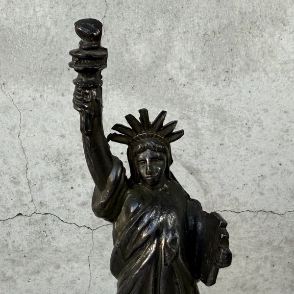 画像7: VINTAGE ANTIQUE STATUE OF LIBERTY  FIGURE ヴィンテージ アンティーク 自由の女神 / コレクタブル オブジェ インテリア ディスプレイ 置物 雑貨 アメリカ (4) (7)