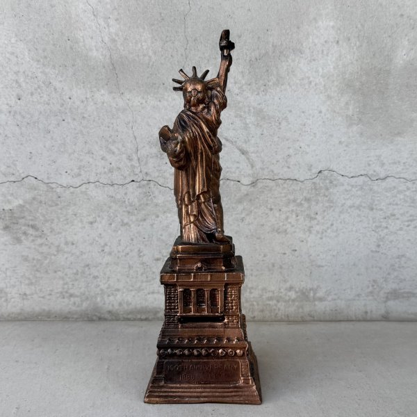 画像2: VINTAGE ANTIQUE STATUE OF LIBERTY  ヴィンテージ アンティーク 自由の女神 コインバンク 貯金箱 / コレクタブル オブジェ インテリア ディスプレイ 置物 雑貨 アメリカ (3) (2)