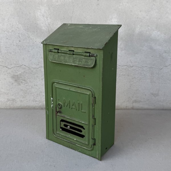 画像1: VINTAGE ANTIQUE MAILBOX POST ヴィンテージ アンティーク メールボックス 郵便ポスト 郵便受け / 壁付け ディスプレイ 玄関 店舗什器 アメリカ (1)