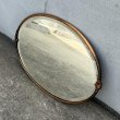 画像1: VINTAGE ANTIQUE WALL MIRROR JAPANNED ヴィンテージ アンティーク 鏡 ミラー ジャパンフィニッシュ 壁掛けミラー ウォールミラー / ジャパンカラー 楕円形 インテリア 店舗什器 アメリカ  (1)