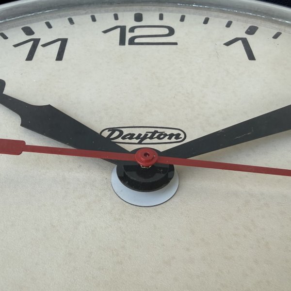 画像7: VINTAGE ANTIQUE DAYTON WALL CLOCK ヴィンテージ アンティーク ウォールクロック 壁掛け時計 アメリカ / インダストリアル スクールクロック 店舗什器 USA (7)