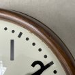 画像9: VINTAGE ANTIQUE WALL CLOCK GENERAL ELECRIC TELECHRON ヴィンテージ アンティーク ウォールクロック ゼネラルエレクトリック GE テレクロン 壁掛け時計 / スクールクロック ベークライト 丸型 茶色 店舗什器 アメリカ (9)