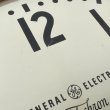画像11: VINTAGE ANTIQUE WALL CLOCK GENERAL ELECRIC TELECHRON ヴィンテージ アンティーク ウォールクロック ゼネラルエレクトリック GE テレクロン 壁掛け時計 / スクールクロック ベークライト 丸型 茶色 店舗什器 アメリカ (11)