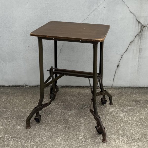 画像1: VINTAGE ANTIQUE TOLEDO UHL STEEL TABLE ヴィンテージ アンティーク トレド タイプライターテーブル / インダストリアル ディスプレイ 棚 家具 アイアン 店舗什器 アメリカ (1)