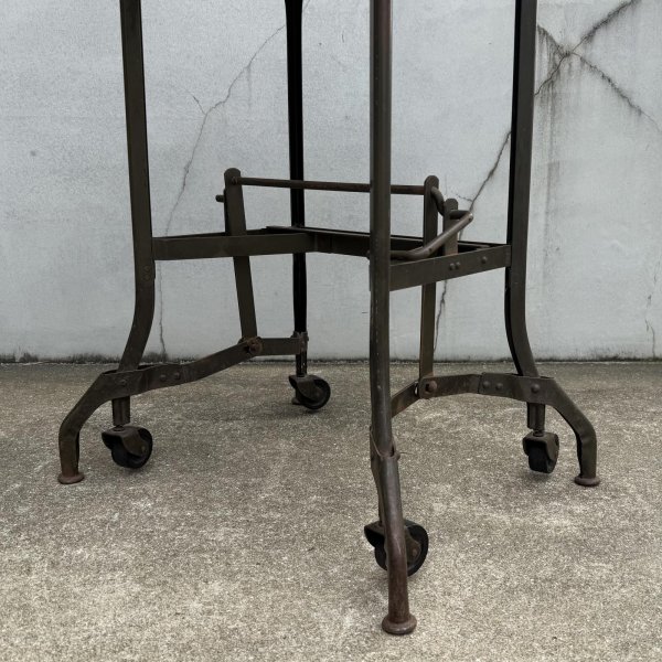画像9: VINTAGE ANTIQUE TOLEDO UHL STEEL TABLE ヴィンテージ アンティーク トレド タイプライターテーブル / インダストリアル ディスプレイ 棚 家具 アイアン 店舗什器 アメリカ (9)