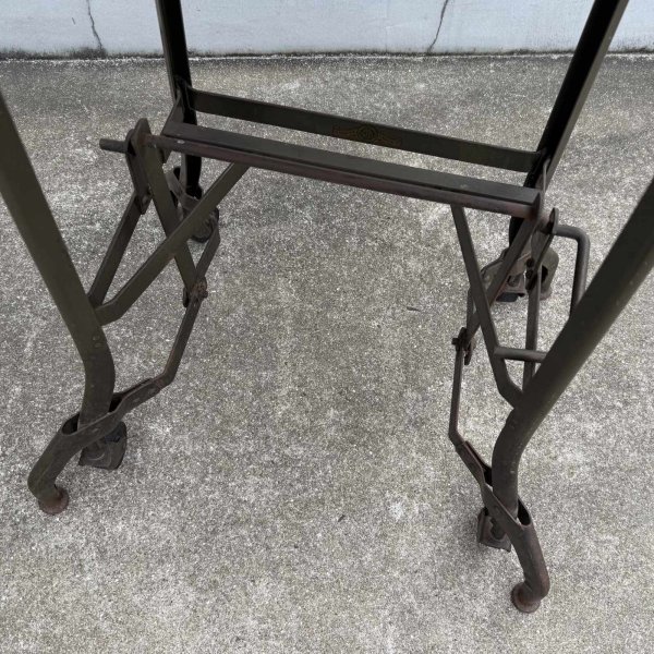 画像8: VINTAGE ANTIQUE TOLEDO UHL STEEL TABLE ヴィンテージ アンティーク トレド タイプライターテーブル / インダストリアル ディスプレイ 棚 家具 アイアン 店舗什器 アメリカ (8)