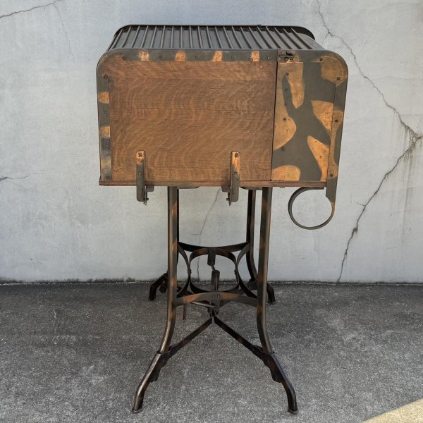 画像6: VINTAGE ANTIQUE TOLEDO UHL STEEL TABLE JAPANNED ヴィンテージ アンティーク トレド タイプライターテーブル ジャパンド ジャパンフィニッシュ / ジャパンカラー ディスプレイ 棚 家具 アイアン 店舗什器 アメリカ (6)