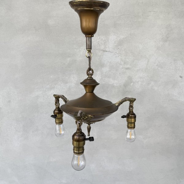 画像1: VINTAGE ANTIQUE LIGHT ヴィンテージ アンティーク シャンデリア パンライト 吊り下げライト  天井照明 / 3灯 ライト ペンダントランプ 真鍮 店舗什器 E26 アメリカ USA (2) (1)