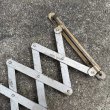 画像8: VINTAGE ANTIQUE SHAVING MIRROR SCISSOR ARM ヴィンテージ アンティーク 鏡 ウォールミラー シェービングミラー シザーアーム 壁付けミラー / インテリア 雑貨 店舗什器 美容室 アメリカ (8)