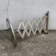 画像6: VINTAGE ANTIQUE SHAVING MIRROR SCISSOR ARM ヴィンテージ アンティーク 鏡 ウォールミラー シェービングミラー シザーアーム 壁付けミラー / インテリア 雑貨 店舗什器 美容室 アメリカ (6)