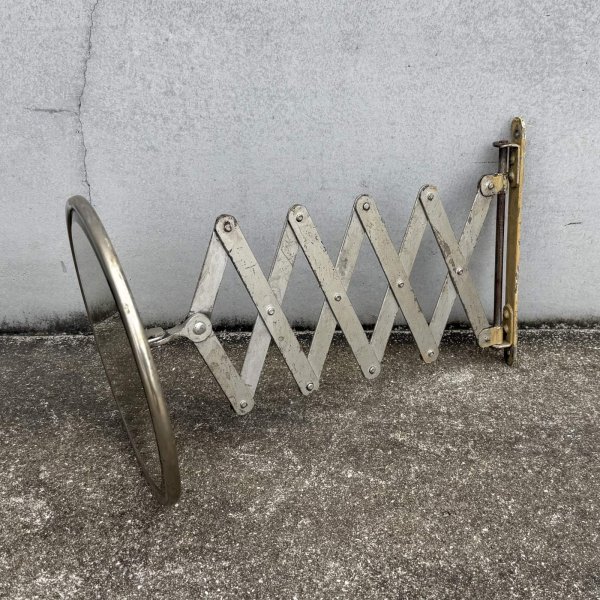 画像6: VINTAGE ANTIQUE SHAVING MIRROR SCISSOR ARM ヴィンテージ アンティーク 鏡 ウォールミラー シェービングミラー シザーアーム 壁付けミラー / インテリア 雑貨 店舗什器 美容室 アメリカ (6)
