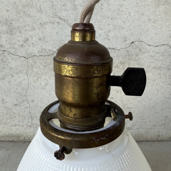 画像5: VINTAGE ANTIQUE LAMP ヴィンテージ アンティーク 吊り下げランプ 天井照明 / シーリングライト ペンダントライト ミルクガラス ガラスシェード E26 店舗什器 アメリカ (3) (5)
