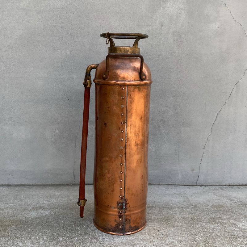 VINTAGE FIRE EXTINGUISHER ヴィンテージ 消火器 / アメリカ オブジェ ディスプレイ 什器 - RUST LEATHER