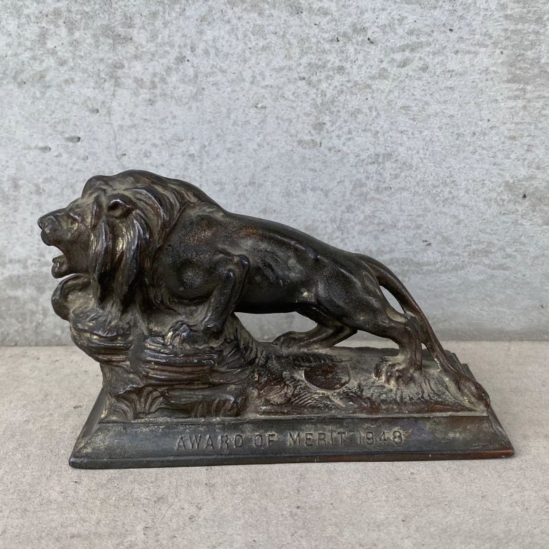 VINTAGE AWARD OF MERIT 1948 LION ヴィンテージ ライオン アメリカ / オブジェ ペーパーウェイト コレクタブル 置物