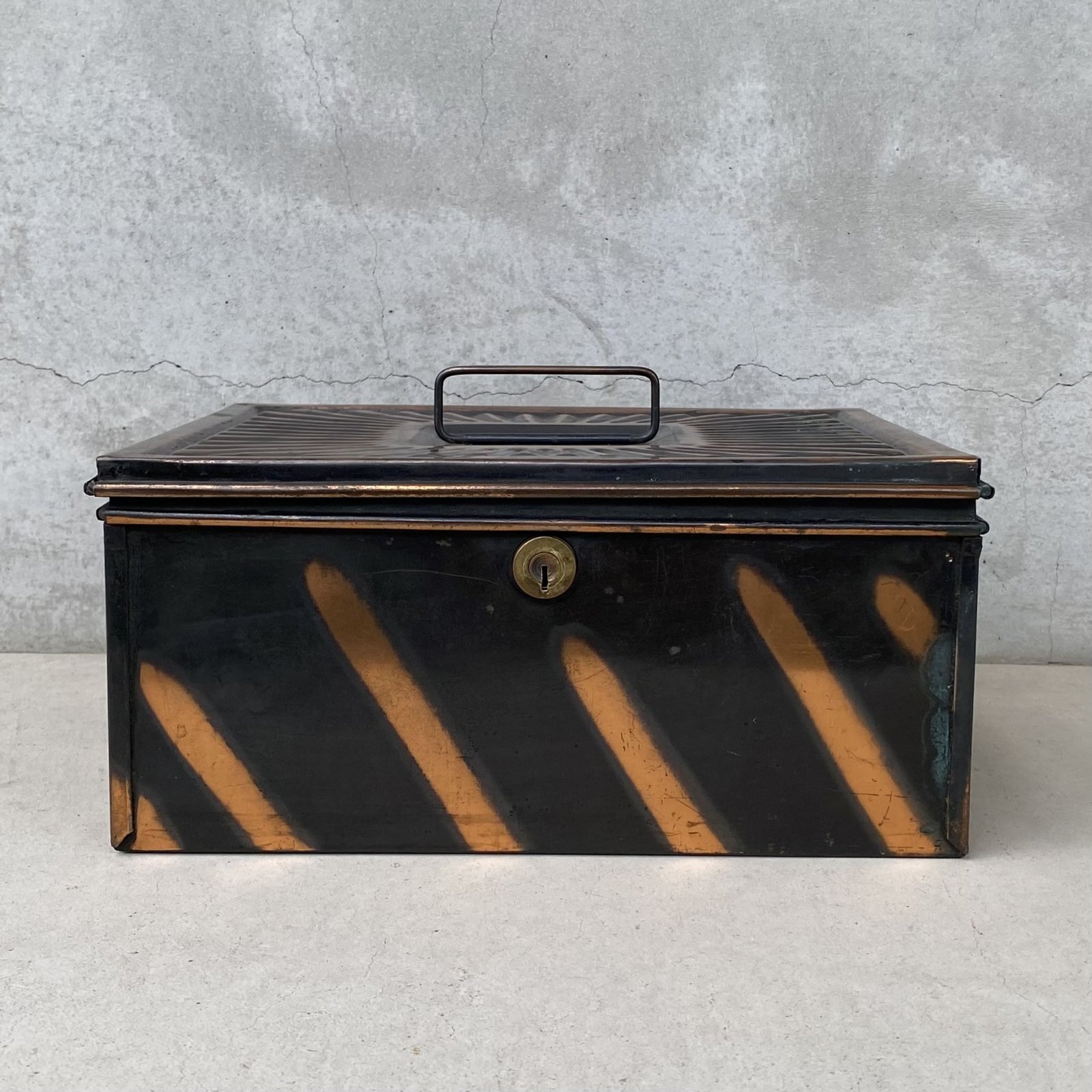 VINTAGE ANTIQUE JAPANNED BOX ヴィンテージ アンティーク
